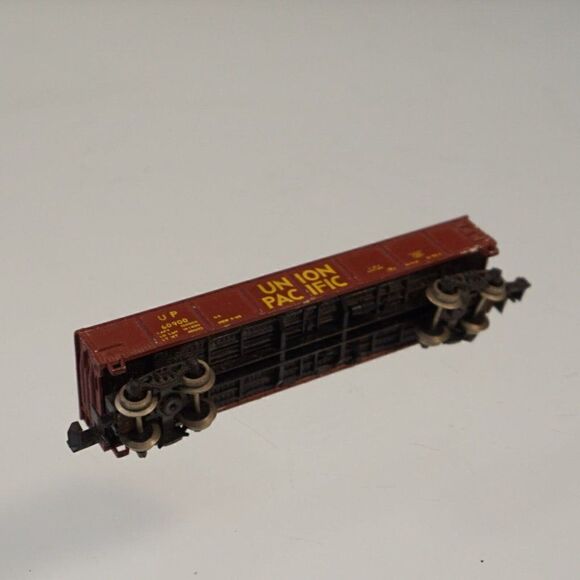 Atlas N Scale Train Union Pacific Gondola - Picture 7 of 10